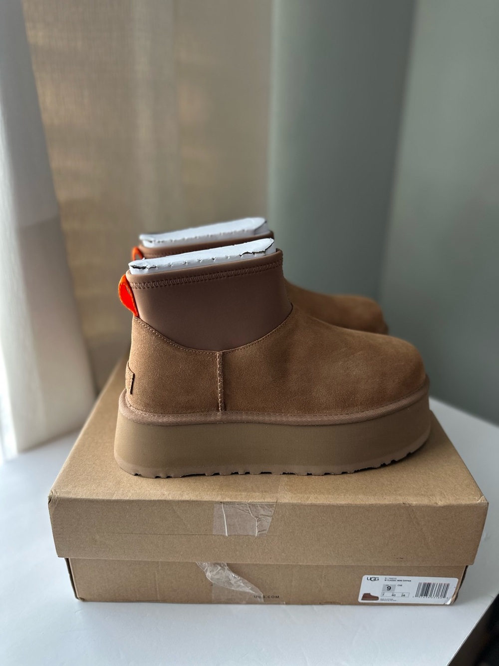 UGG Classic Mini Dipper Platform Boots Chestnut Women’s Size 9 - Picture 3 of 9